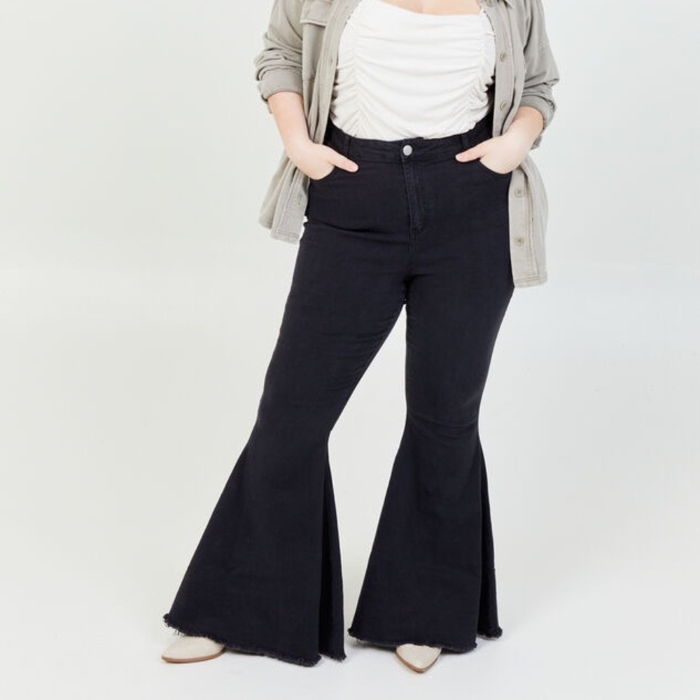 Arula Incredistar Flare Jeans Size 14